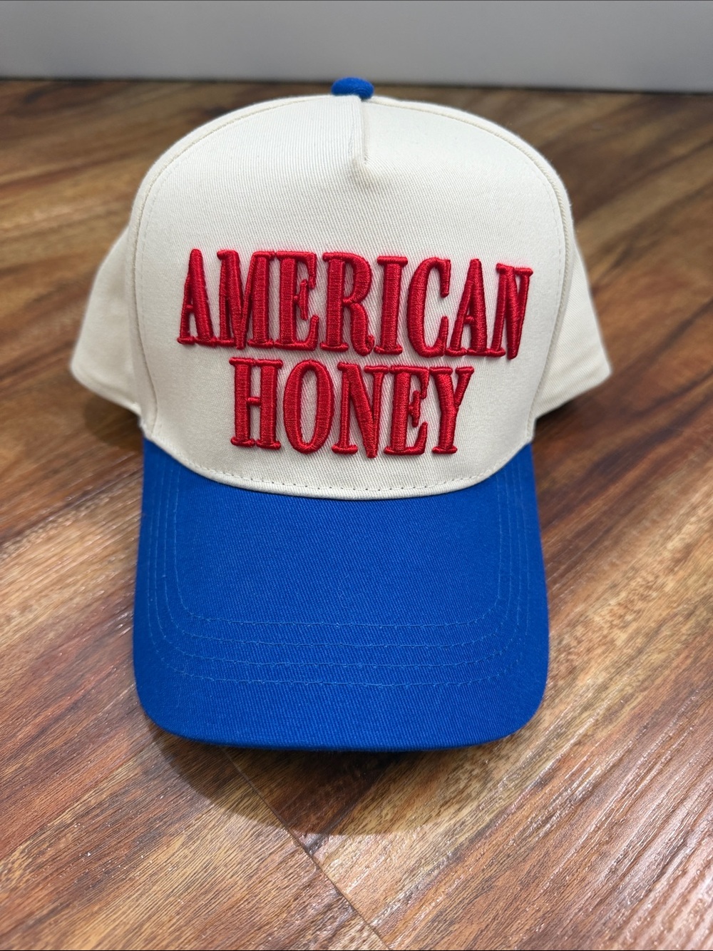 American Honey Ref White Blue